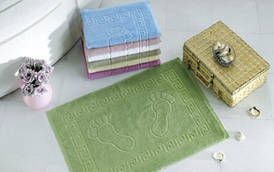 Рушник для ніг махровий (з ніжками) 100% бавовна (50 х 70 см) різнобарвний