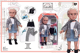 Лялька Модниця із запасним вбранням Camilla