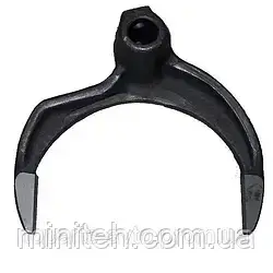 Вилка вторинного валу м/б