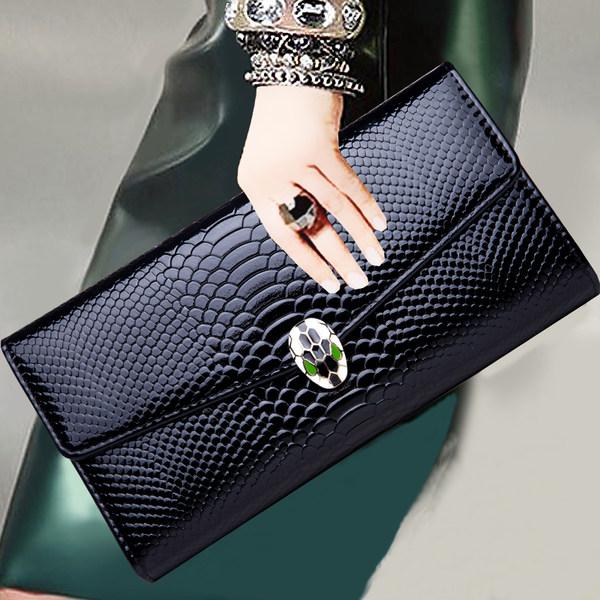 Жіночий клатч лаковий чорний, фото 1