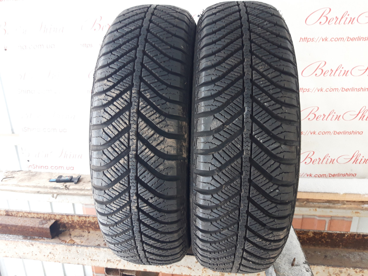 Пара зимніх шин 155/65/14 Goodyear Vector 4Seasons,з Германії без пробігу по Україні