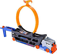 Грузовик-транспортер Хот Вилс Крутые трюки с петлей Hot Wheels Stunt & Go Transporter Truck Mobile Play Set