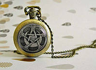 Годинник кишеньковий на ланцюжку пентаграмий і місячний у готичному стилі