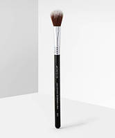 Кисть для хайлайтера Sigma Beauty F03 High Cheekbone Highlighter Brush