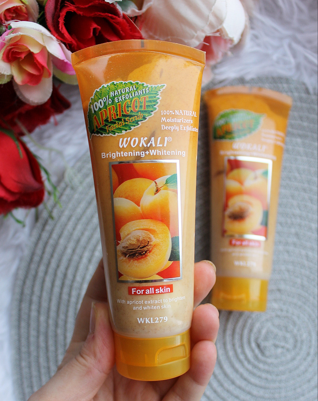 Скраб для зайвої якості Wokali Smoothing Moisturizing Apricot 120 мл