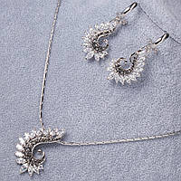 Кольє та сережки ювелірна біжутерія позолота 18К з кришталевим камінням сережки гвоздики 4 см довжина кольє 50 см