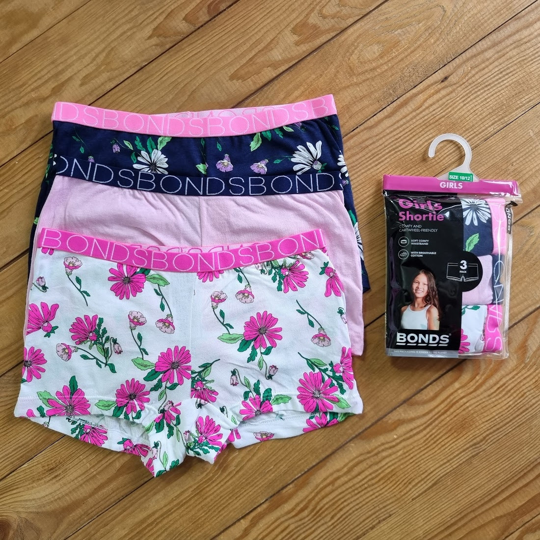 Комплект трусики-шортики для дівчинки з 3 штук, вік 2-3 роки, колір синій, рожевий, білий