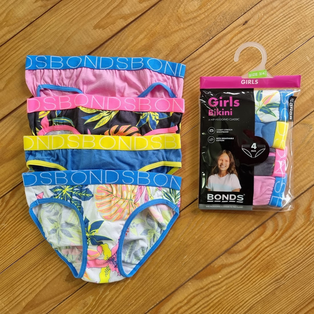 Комплект трусиків для дівчинки з 4 штук, вік 3-4 роки, колір білий, синій, сірий, рожевий