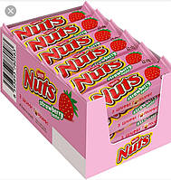 Батончик шоколадный Nuts Strawberry 42г