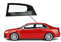 Бічне скло Audi A4 2001-2008 задніх дверей ліве