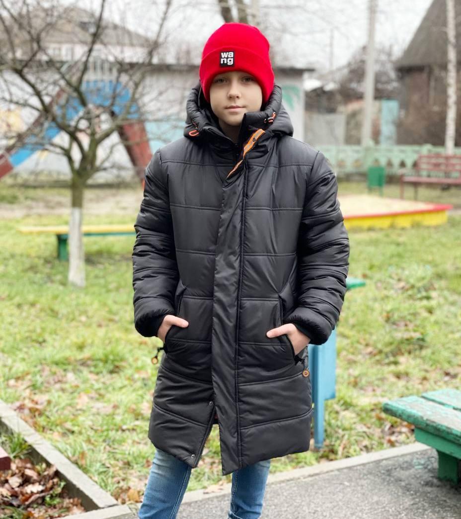 Підліткова зимова куртка на хлопчика чорна пуховик теплий з капюшоном 152-170р