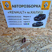 Патрон задньої противотуманки Renault Scenic 3 09-15р. (Рено Сценік ІІІ)