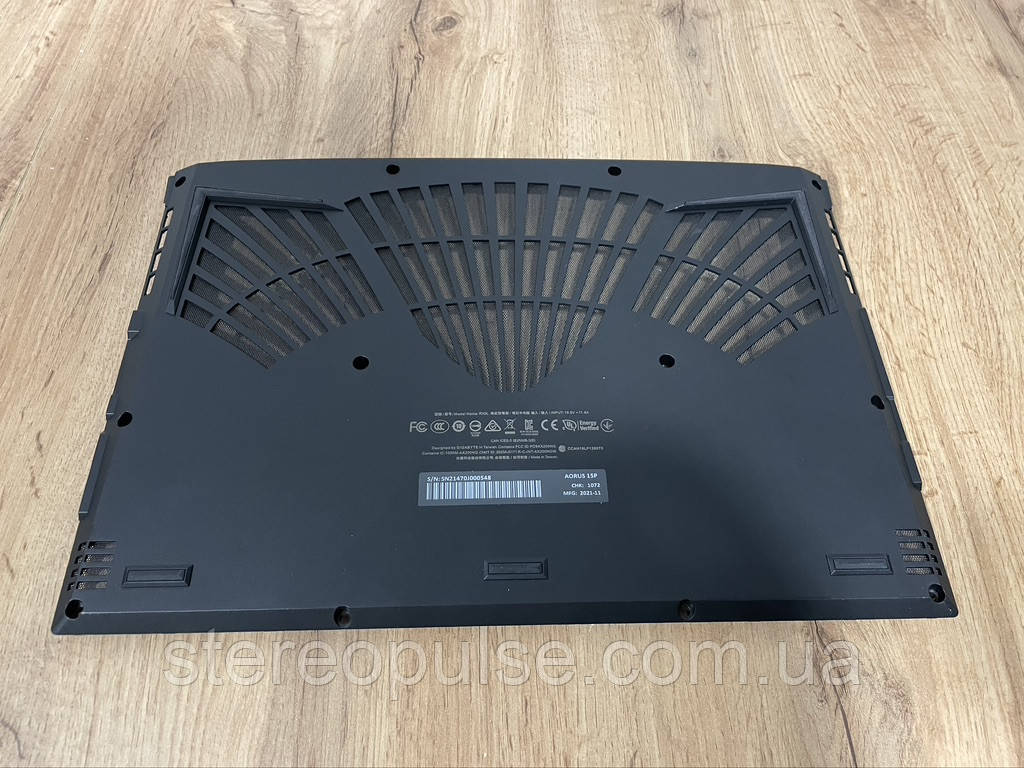 Нижня кришка KC9A24A для ноутбука Gigabyte Aorus 15P (RX5L) Original, фото 1