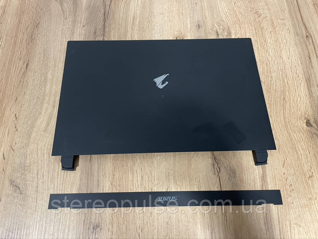Крышка Матрицы для Ноутбука Gigabyte Aorus 15P(RX5L) Original — Купить ...
