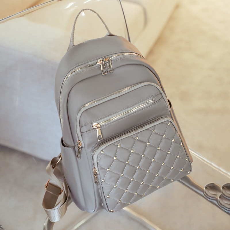 Рюкзак дівчина стьобана заклепка Модний новий фасон Міський рюкзак стильний тільки опт, фото 1