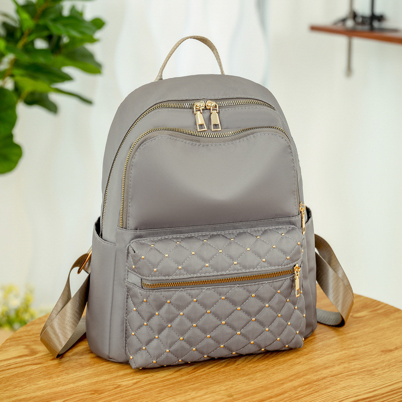 Рюкзак дівчина стьобана заклепка Модний новий фасон Міський рюкзак стильний тільки опт, фото 1