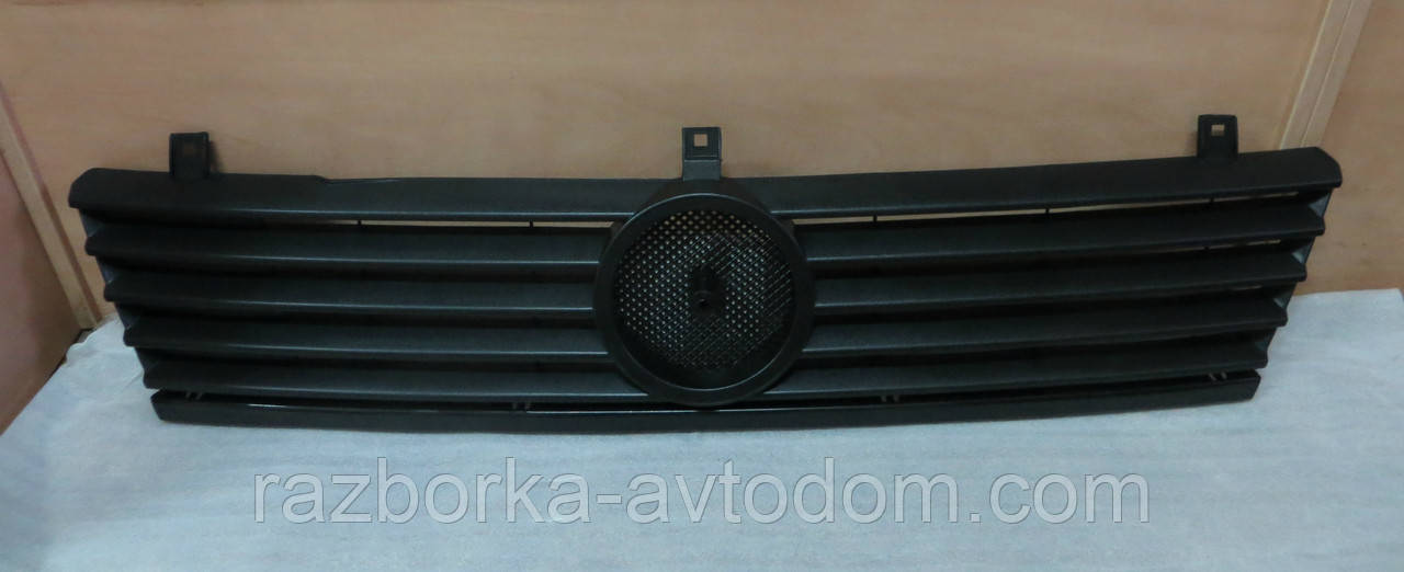 Решітка радіатора MB Vito W638 (96-03)