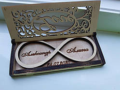 Дерев'яна скарбничка під обручки Розмір:30*60*25 мм