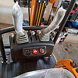 Міні-екскаватор Berger Kraus BK1200ASR з поворотною стрілою, регульованими гусеницями та ковшем 38 см (KUBOTA), фото 3