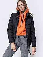 Крута коротка демісезонна жіноча куртка матова плащовка великого розміру чорна