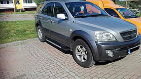 Бічні пороги RedLine V1 (2 шт., алюміній) Kia Sorento 2002-2009 рр. AUC Бічні пороги КІА Соренто