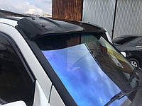 Козырек на лобовое стекло (черный глянец, 5мм) Mercedes Vito W638 1996-2003 гг. AUC Спойлера Мерседес Бенц