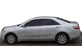 Вітровики з хром молдингом (4 шт., HIC) Toyota Camry 2007-2011 рр. AUC Дефлектори вікон (вітровики) Тойота Камрі