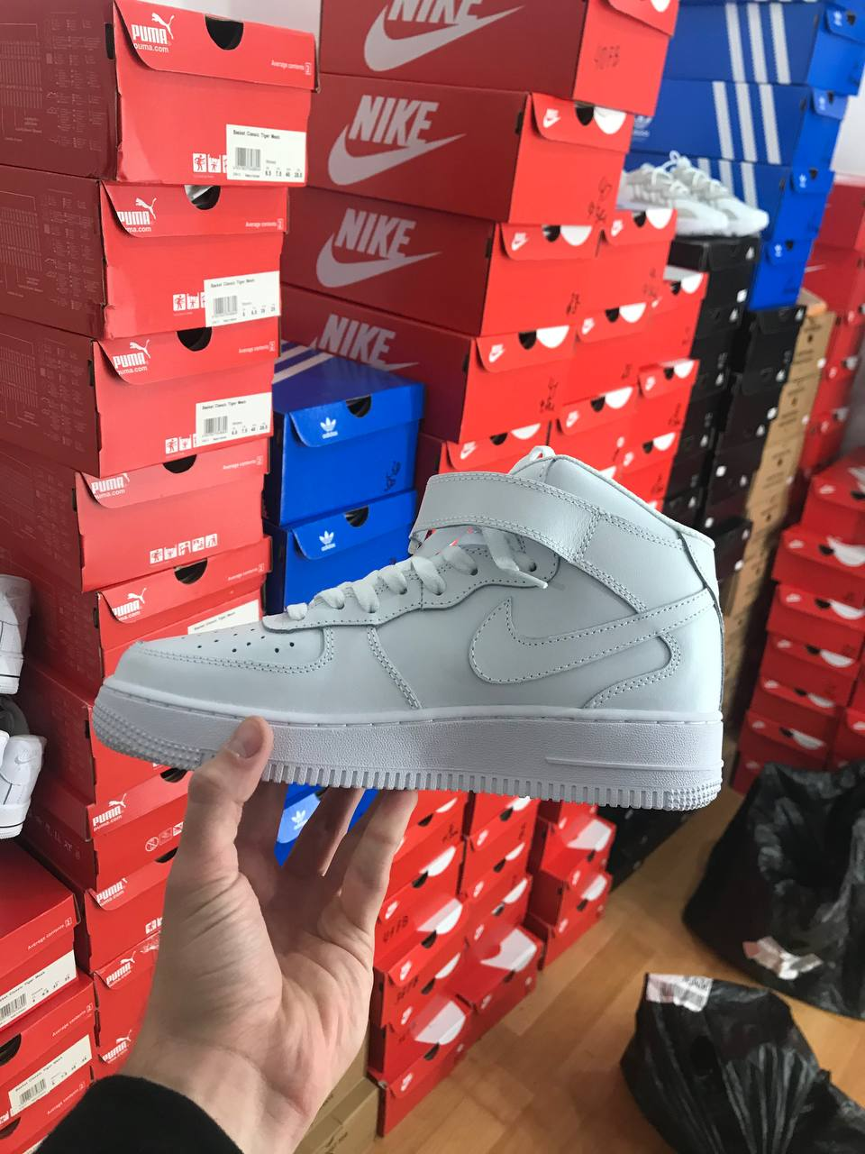 Женские кроссовки Nike Air Force 1 high mid white / Найк Аир Форс высокие белые + ПОДАРОК - фото 9 - id-p1722900476