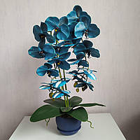 Искусственная латексная орхидея VIP в синем керамическом кашпо на две ветки синяя (ОКГ13042503)