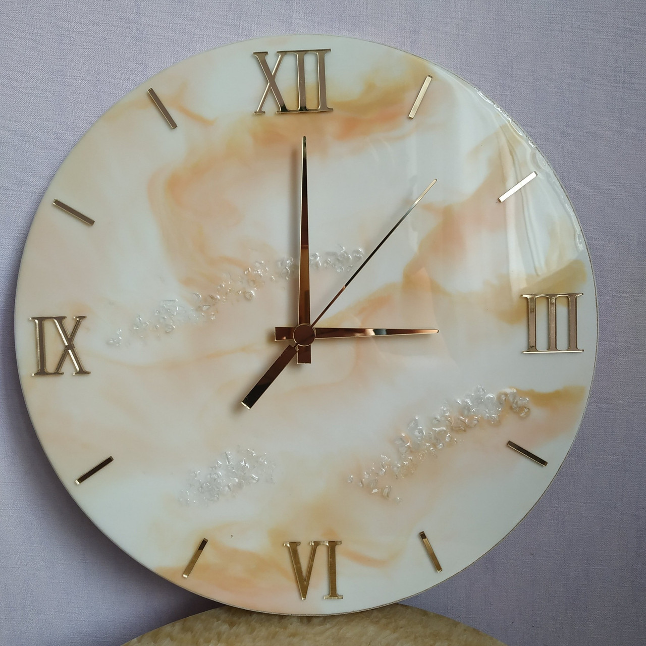 Годинник настінний з епоксидної смоли ручної роботи (ЧЕС000002)