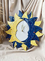 Часы настенные с солнце и луна день ночь из эпоксидной смолы синие с желтым с золотом римские цифры тихий ход