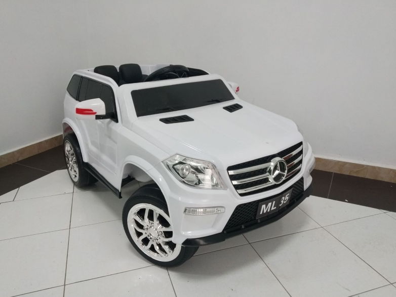 Дитяча машина на акумуляторі Just Drive ML-35. 2 мотори по 40 Вт, MP3, 6 км/год. Біла