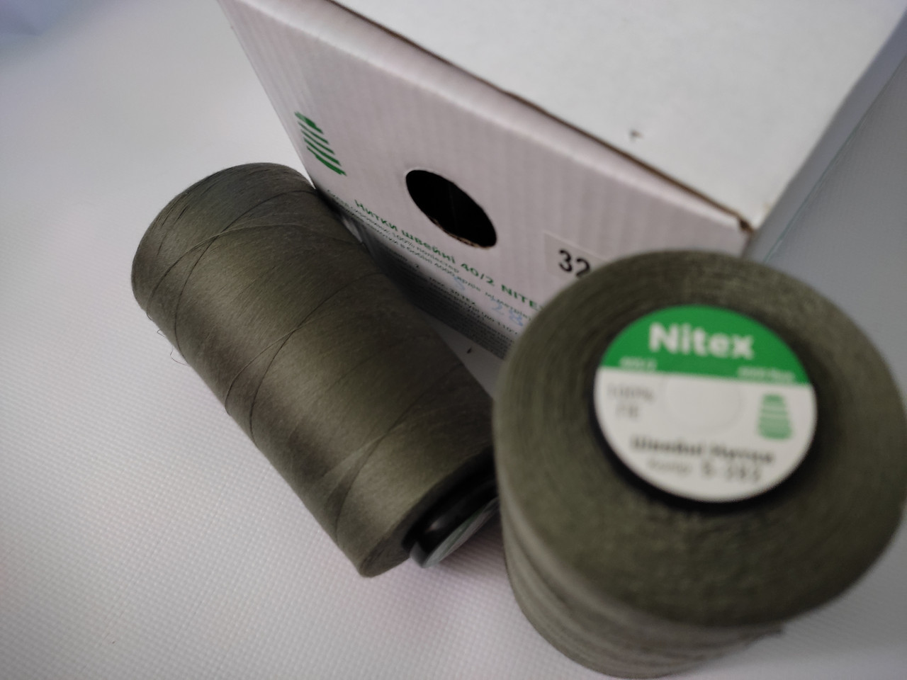Нитки швейные NITEX №40S/2 4000yard хаки col S-282 - фото 4 - id-p1723591692