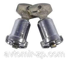 Купить Личинка кнопки ручки двери КамАЗ с ключами в сборе (комплект ...