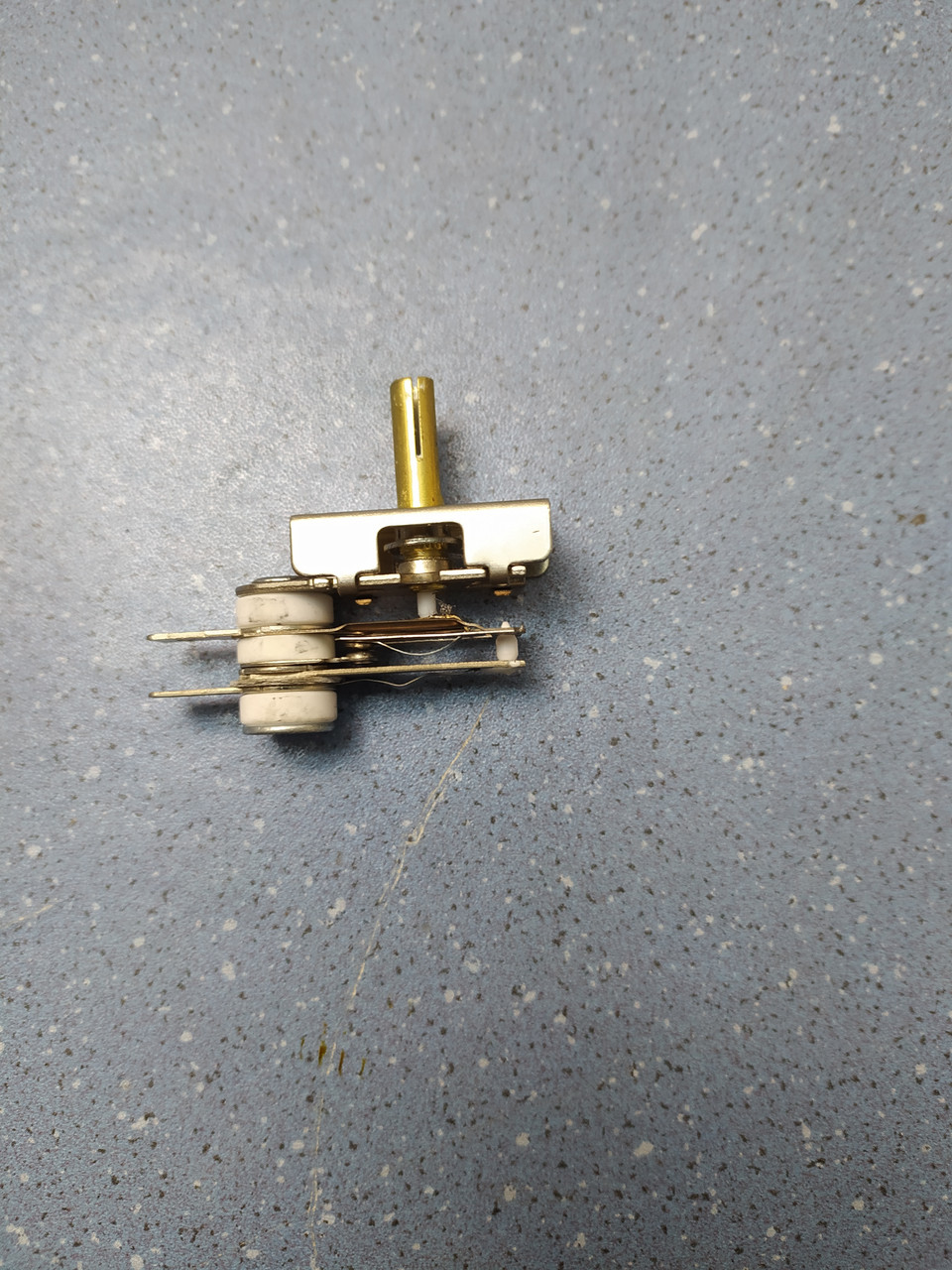 Терморегулятор KST 220 T250 — Купить Недорого на Bigl.ua (1185307958)