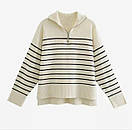 Теплий смугастий светр подовжений ззаду з високим коміром на блискавці оверсайз (р. 42-46) 79043075, фото 3