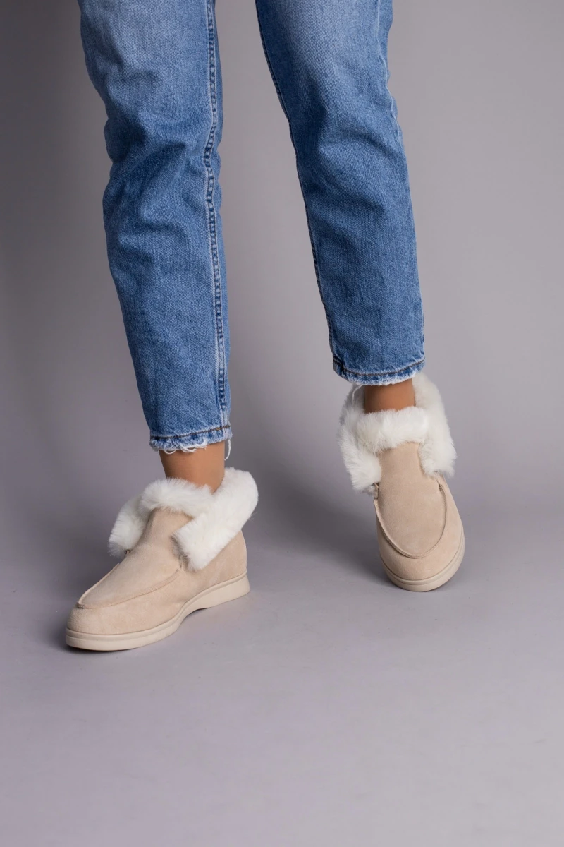 Жіночі зимові лофери ShoesBand Бежеві натуральні замшеві всередині овчина 40 (26 см) (S73641-1з)