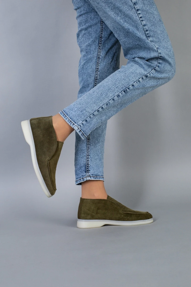 Жіночі демісезонні лофери ShoesBand Хакі натуральні замшеві на широку стопу всередині шкірпідкладка 38 (25 см) (S66051-3)
