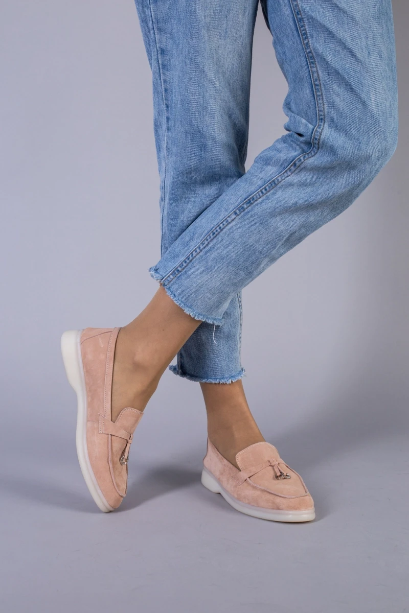 Жіночі демісезонні лофери ShoesBand Пудрові натуральні замшеві на вузьку/середню стопу всередині шкірпідкладка 37 (24,5 см)