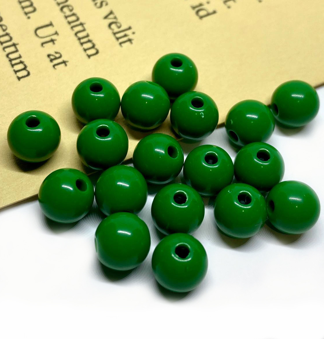 Намистини Куля пластик 8 мм Ø 1,8 мм +-25 г (±90 шт.) зелений, фото 1