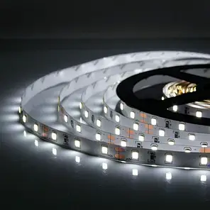 LED стрічка SMD2835 60шт/м 4.8W/м IP20 12V 6000K 14369, фото 2