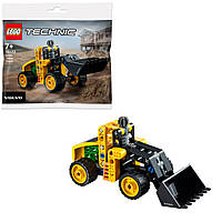 Конструктор LEGO Technic Колесный погрузчик Volvo (30433)