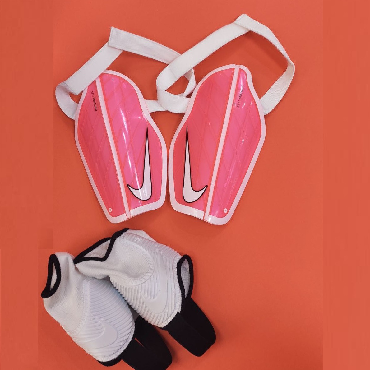 Щитки футбольні Nike Protegga Flex (рожеві)