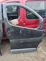 Дверь передняя правая Renault Trafic Opel Vivaro 00-14 02826