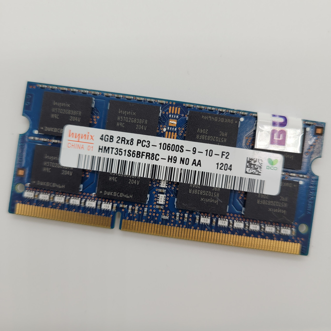 Оперативна пам'ять для ноутбука Hynix SODIMM DDR3 4Gb 1333MHz PC3-10600s 2R8 CL9 (HMT351S6BFR8C-H9 N0 AA) Б/В