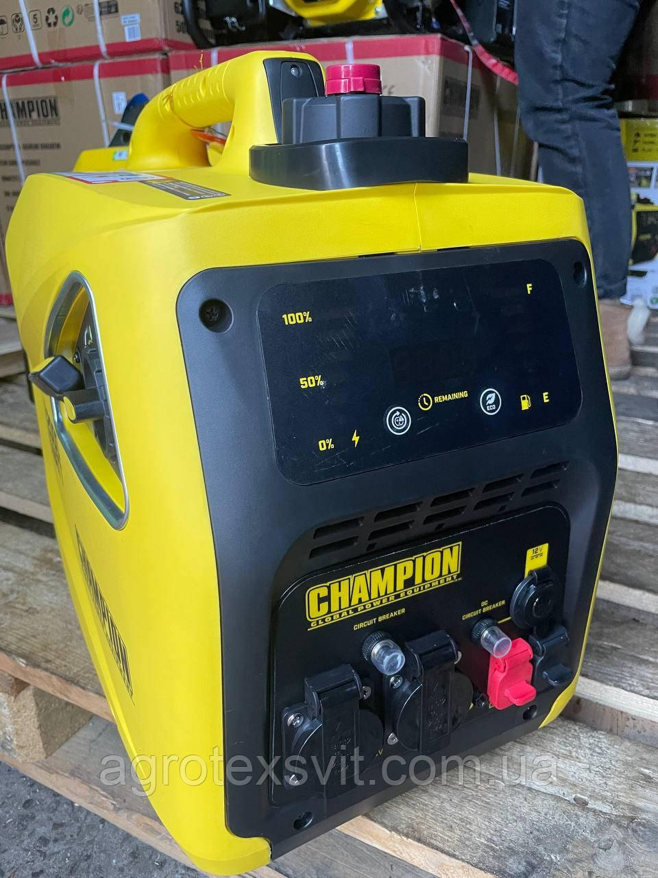 Безшумний Генератор інверторний Champion  82001i-EU 1.75 kW 220V бензин США, фото 1
