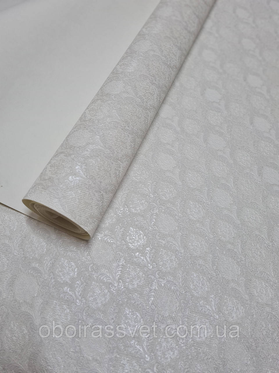 Шпалери 8683-10 вінил гарячого тиснення на флізелін,довжина 15 м, ширина 1.06 м=5 смуг по 3 м кожна