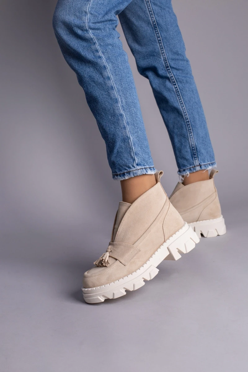 Жіночі демісезонні лофери ShoesBand Бежеві натуральні замшеві на середню стопу всередині байка 38 (24-24,5 см) (S87031-2д), фото 1