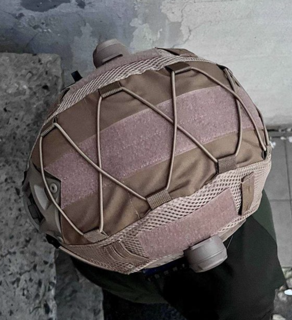 Чехол на шолом маскувальний зимовий чохол на шолом каску ЗСУ білий "ляпка" 1716504430