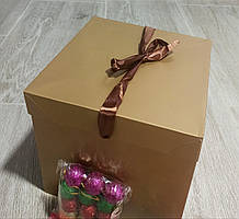 Коробка 22х22х22 см для подарункова золото